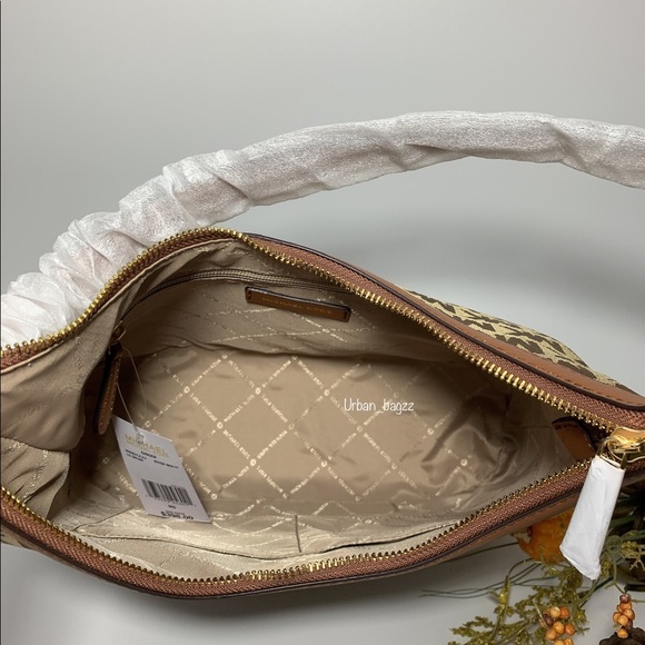 Michael Kors Ginger Large Shoulder Bag - Picture 8 of 9